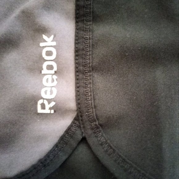 Lululemon leggings and Reebok shorts excellent excellent condition - Picture 9 of 9